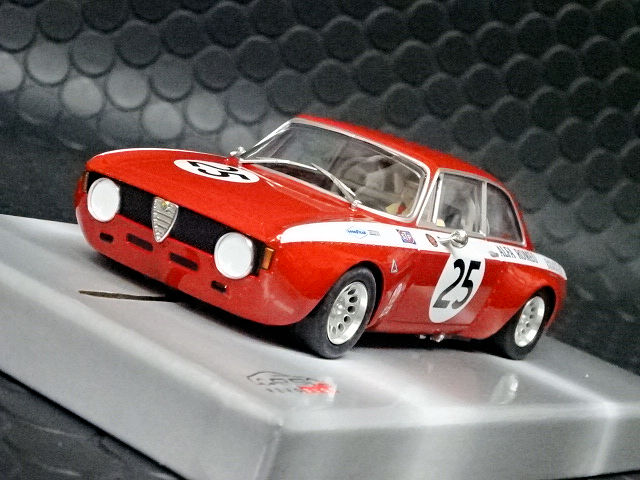 Revoslot 1 32 ｽﾛｯﾄｶｰ RS0129 Alfa Romeo GTA 25 Bert Everett Winner