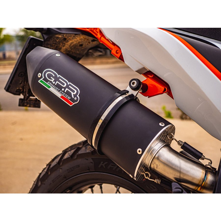 イタリア GPR / FURORE EVO4 NERO スリップオン マフラー 公道仕様 / KTM ８９０ アドベンチャー 2021-2022  E4.KT.105.FNE4 | Global Motor Online Motorcycle オンラインショップ