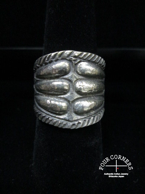 Chris Billie　クリスビリー　ナバホ族　インディアンジュエリー　美品 NAVAJO（ナバホ） Chris Billy クリス・ビリー バングル CB-2 ナバホ族