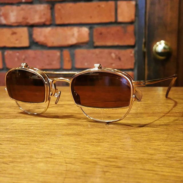 GROOVER “lot.492” | 8UP