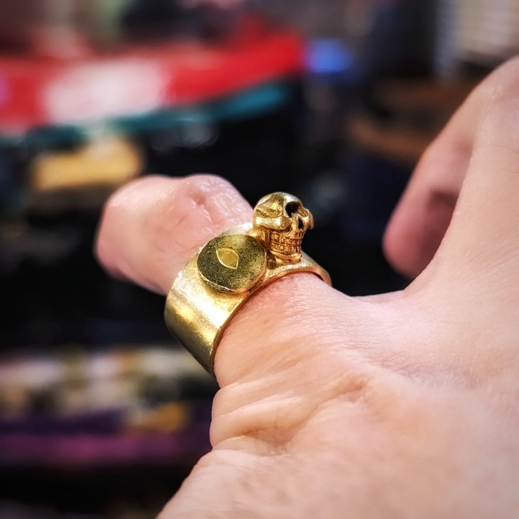 Full k18 Special Skull Pinky Ring | 8UP