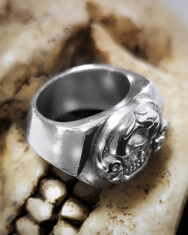 Hexagonal Skull Ring | 8UP