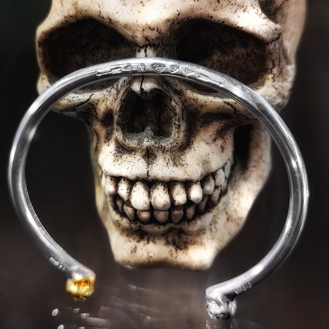 Mini 2 Skull Bangle with One side k18 Skull Custom | 8UP
