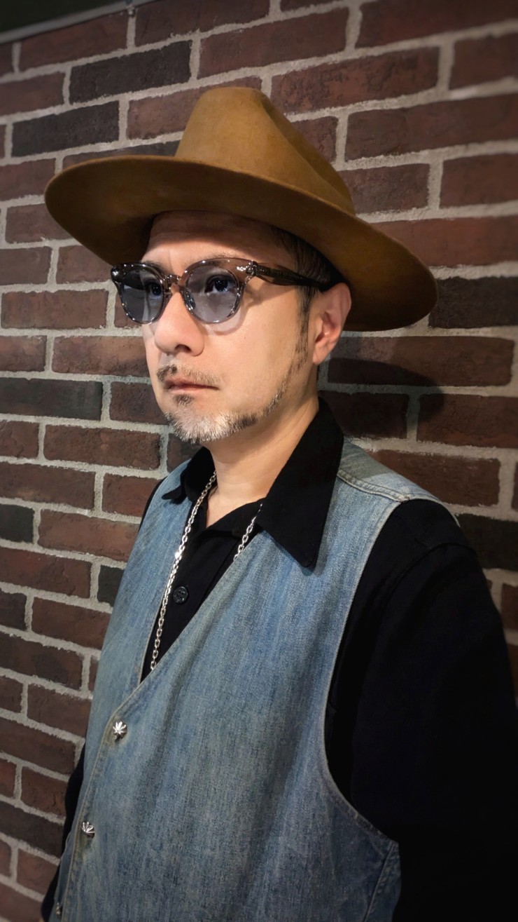 GROOVER “Gemini × Lampeye” | 8UP