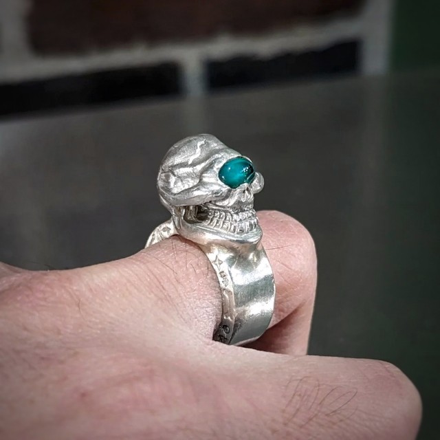 Side Skull Ring with Green Agate eye Custom | 8UP