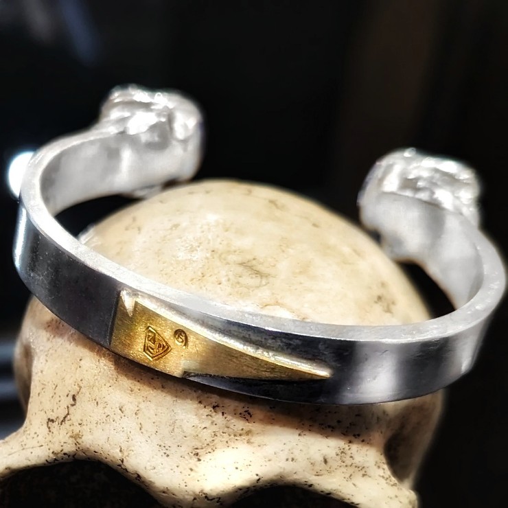 2 Skull k18 Thunder Bangle | 8UP