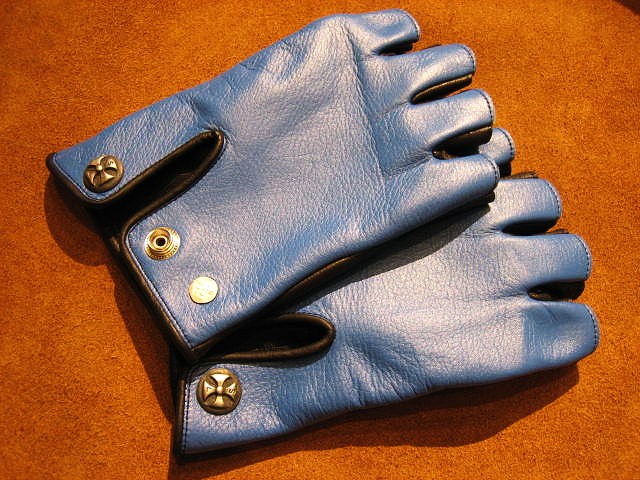 【ゆず様と商談中】TITLE(タイトル)　レザーグローブ Quatro 14oz ゆず様と商談中】TITLE(タイトル) レザーグローブ Quatro 14oz