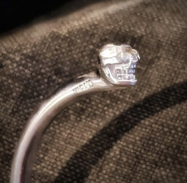 Mini 2 Skull Bangle with One side k18 Skull Custom | 8UP