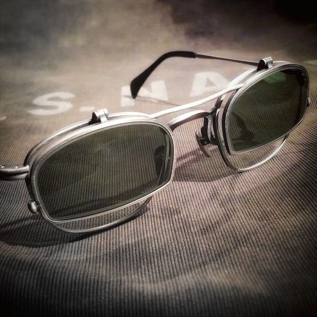 GROOVER “LOT.492” | 8UP