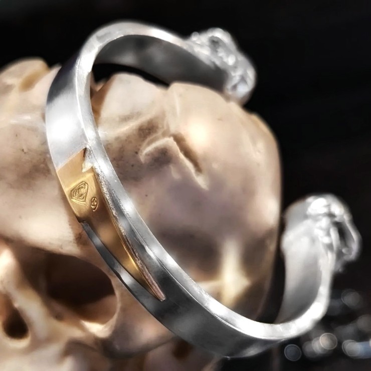 2 Skull k18 Thunder Bangle with k18 Gold eye & Turquoise eye