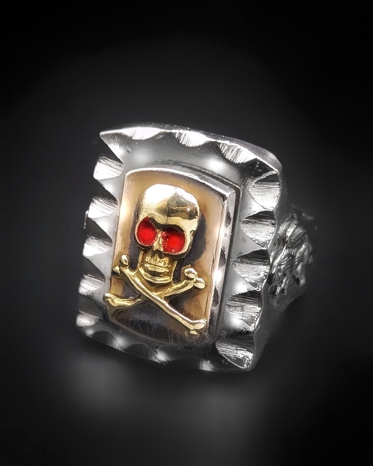 Vintage Mexican Biker Ring “Skull & Cross Bones” | 8UP