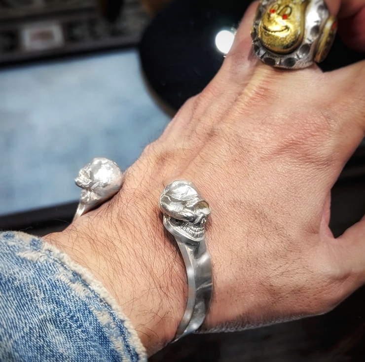 2 Skull k18 Thunder Bangle | 8UP