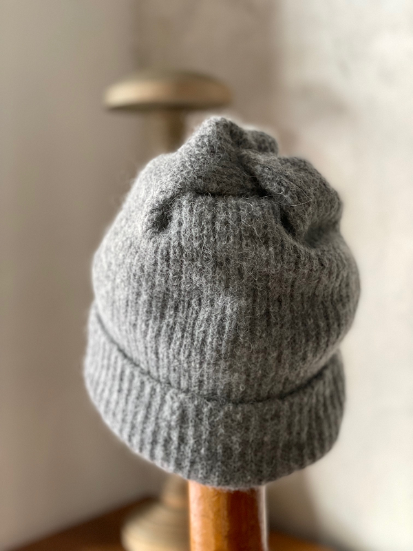 ICHI Antiquites ベビーアルパカ×ウール混のBEANIE（ニットキャップ