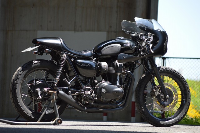 W650フルエキマフラーペイトンプレイスまだまだつかえる！ W650/カワサキ アルミタンク ペイトンプレイスマフラー他！の