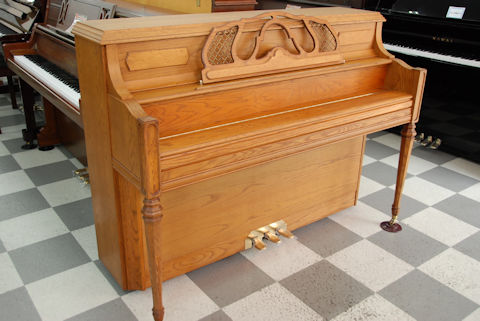 BOCKLER /ベックラー アップライトピアノ AH-100 3本ペダル 木目 状態