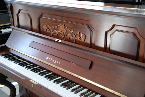 クリンゲル（KLINGEL） KU－700DW ロココ調ﾓﾃﾞﾙ 中古 