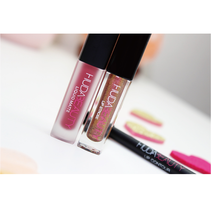 HUDA BEAUTY Contour & Strobe Lip Set Trophy Wife (rose wood