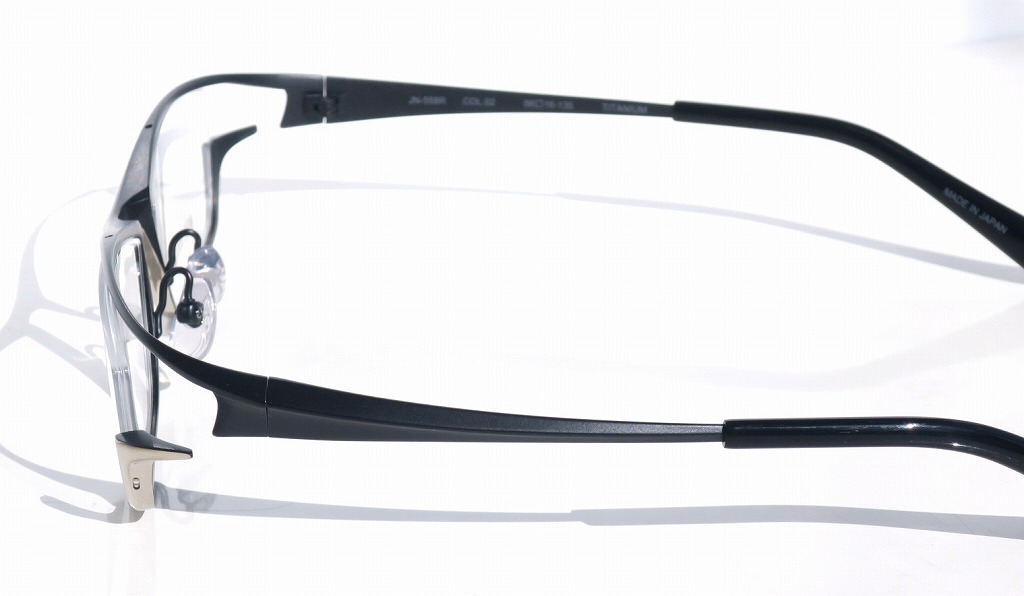 JAPONISM JN-558R Col.02（Black & Silver） ｜ メガネパーク・ブレス
