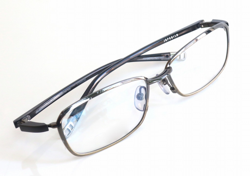 JAPONISM JN-682 Col.04（Dark Gun ＆ Gold Half） ｜ メガネパーク