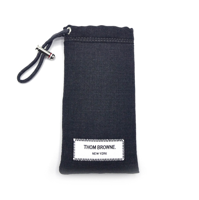 THOM BROWNE（トムブラウン） Soft glasses case UAC059A-00626 025