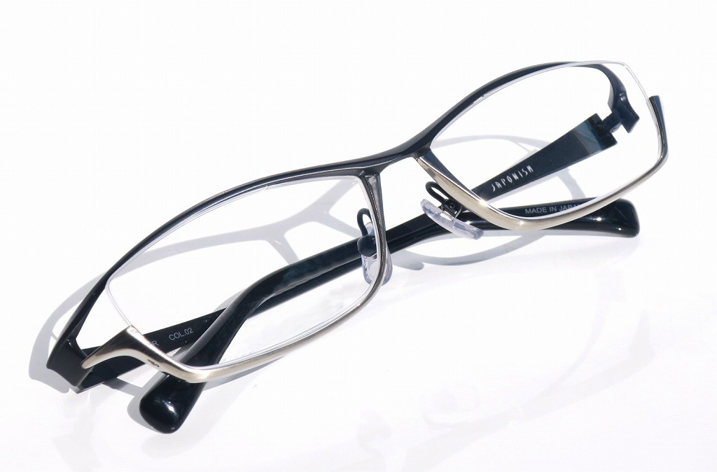JAPONISM JN-558R Col.02（Black & Silver） ｜ メガネパーク・ブレス