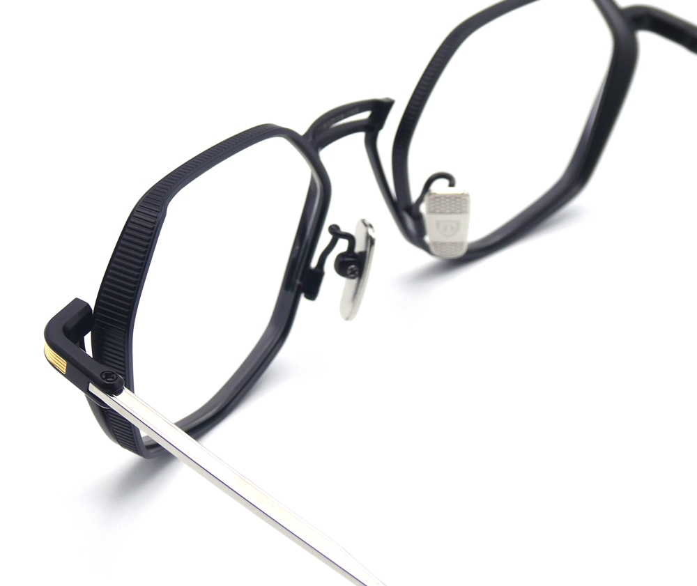 クリックで画像を表示