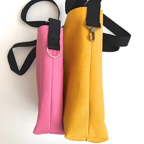 黒猫/刺繍サコッシュ【R-11】6300円（税別） | バドバドサーカス犬猫道具店