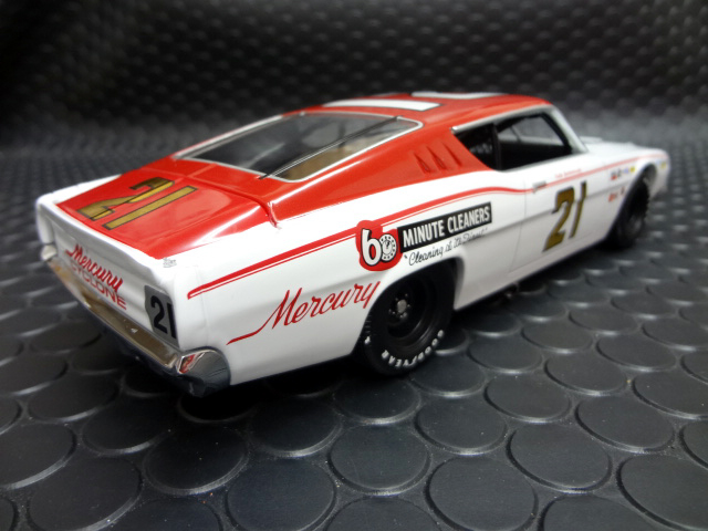 新発売 ◇#21 Cale Yarborough 1968 Mercury Cyclone Autographed 1:24 ﾀﾞｲｷｬｽﾄﾓﾃﾞﾙ  絶品・コレクタブル◇レア・人気商品！！ | NASCAR・スロットカー・ミニカーの専門店<<サッキーズ・コレクションズ大阪>> by CAR-BOX