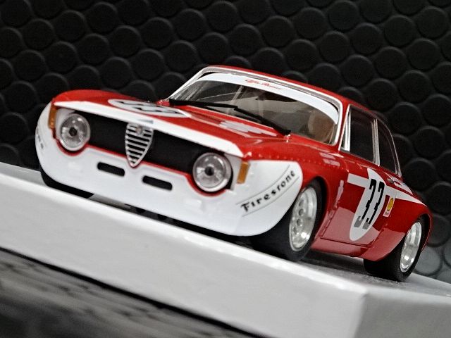 BRM 1/24 ｽﾛｯﾄｶｰ BRM-105 ◇ BRM Alfa Romeo GTA 1300 Junior #33, 4h