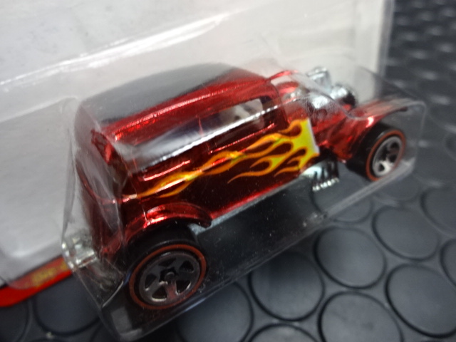 ﾎｯﾄｳｨｰﾙ 1/64 ﾀﾞｲｷｬｽﾄﾓﾃﾞﾙ ｸﾗｼｯｸｼﾘｰｽﾞ☆ FORD 