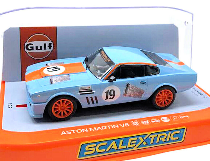 スロットカー 1/32 Aston Martin Gulf Racing - greenprint.co.mz