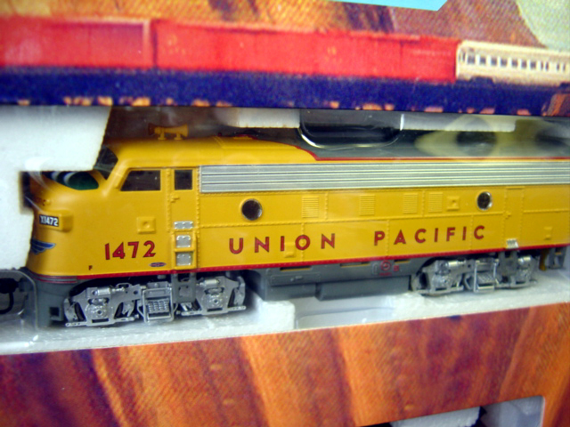 ATHEARN/ユニオンパシフィック鉄道/HOｽｹｰﾙ ◇UNION PACIFIC WARBONNET 