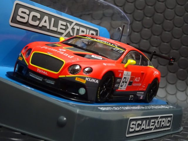 Scalextric 1/32 ｽﾛｯﾄｶｰ C3845◇Bentley Continental GT3, ”Team HTP