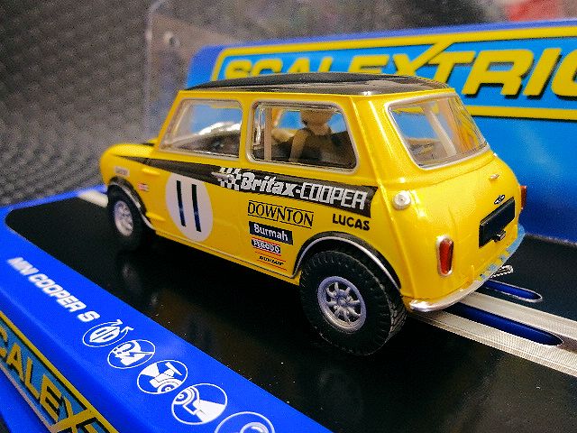 Scalextric 1/32 ｽﾛｯﾄｶｰ C3640◇ Mini Cooper-S #11/Steve Neal