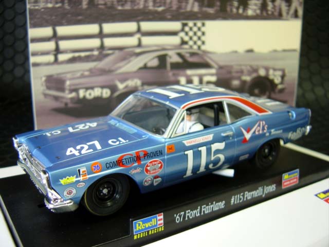 Monogram/Revell 1/32ｽﾛｯﾄｶｰ限定品 4831◇#115 Parnelli Jones/'67