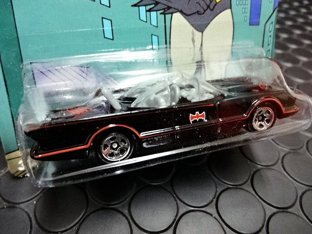 ﾎｯﾄｳｨｰﾙ 1/64 ﾀﾞｲｷｬｽﾄﾓﾃﾞﾙ H/W☆BATMAN 75TH ANNIVERSARY CLASSIC TV SERIES  BATMOBILE バットマンカー ☆75th限定 スペシャルカード！ | NASCAR・スロットカー・ミニカーの専門店u003cu003cサッキーズ・コレクションズ大阪u003eu003e  by CAR-BOX