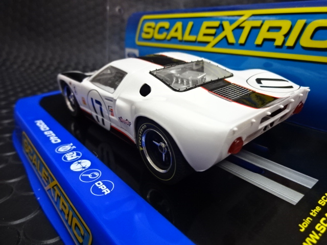 Scalextric 1/32 ｽﾛｯﾄｶｰ C3315 ◇FORD GT40 SEBRIN- 12hr 1967 #17