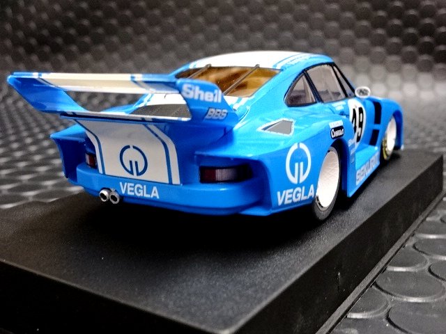 RACER / SIDEWAYS 1/32 ｽﾛｯﾄｶｰ SW38◇Porsche 935/77A Gr-5 