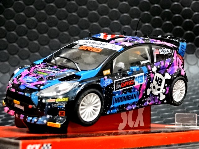 SCX 1/32 ｽﾛｯﾄｶｰ A10209◇FORD FIESTA RS WRC ST-RX43 RALLY #43/KEN 