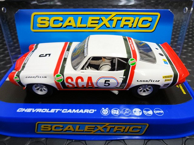 Scalextric 1/32 ｽﾛｯﾄｶｰ C3534◇1970 Camaro #5/Frank Gardner ライト