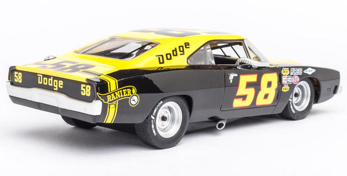 Carrera Evolution 1/32 ｽﾛｯﾄｶｰ 27461◇ Dodge Charger 500 #58/Andy