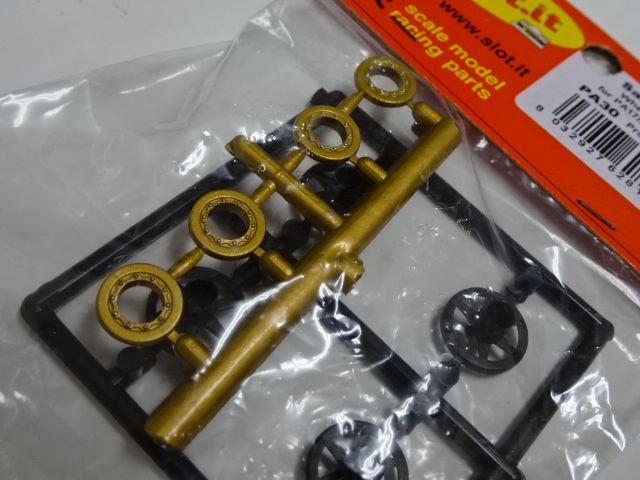 Slot It 1/32 ｽﾛｯﾄｶｰﾊﾟｰﾂ PA30◇SAUBER C9 タイプ ホイール