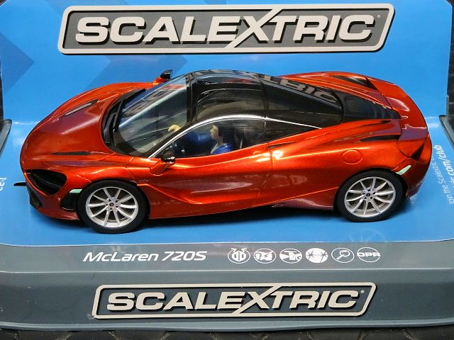 scalextric1/32 ｽﾛｯﾄｶｰ C3895◇McLaren 720S Azores Orange 