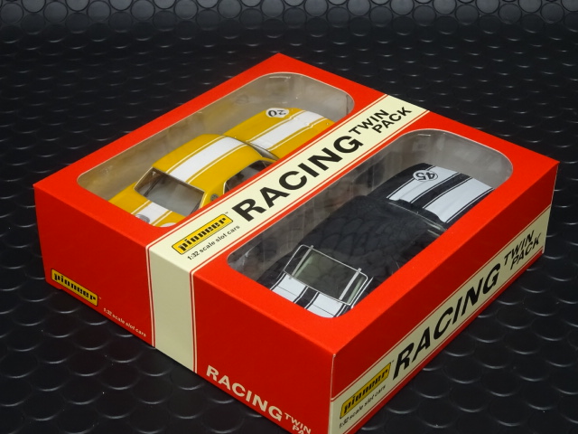 Pioneer 1/32ｽﾛｯﾄｶｰ PRTP-10☆ Pioneer Racing Twin Pack - Mustang vs