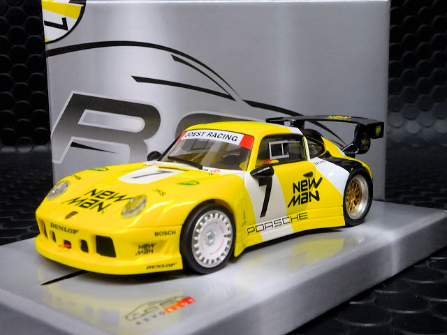 ミニカー REVOSLOT 1/32 PORSCHE RS0049 RevoSlot Porsche 911 GT2 Apple Black, #90 1:32 Slot