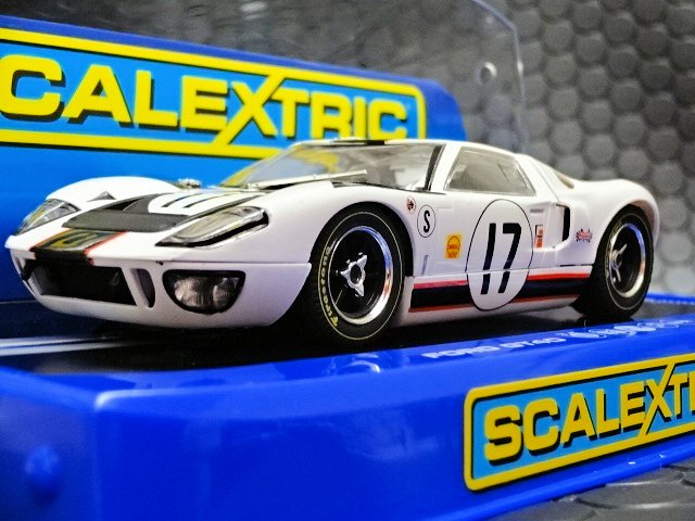 Scalextric 1/32 ｽﾛｯﾄｶｰ C3315 ◇FORD GT40 SEBRIN- 12hr 1967 #17