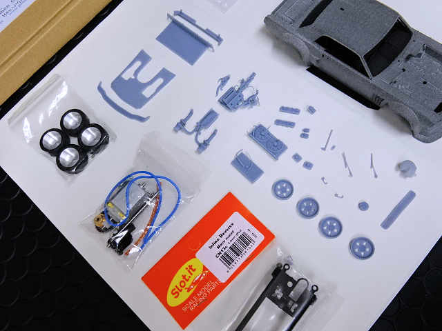 TA71 Model Factory 1/32 ｽﾛｯﾄｶｰ kit 132-K&M-FRD-011◇ Ford Mustang