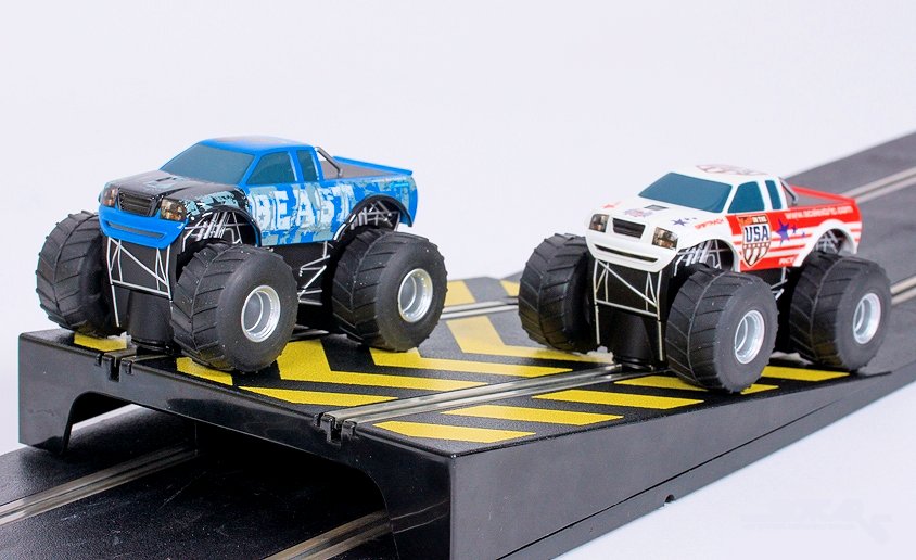 ScaLextric ｱﾅﾛｸﾞ・ｺｰｽｾｯﾄ C1302◇Monster Truck Mayhem Starter Set 