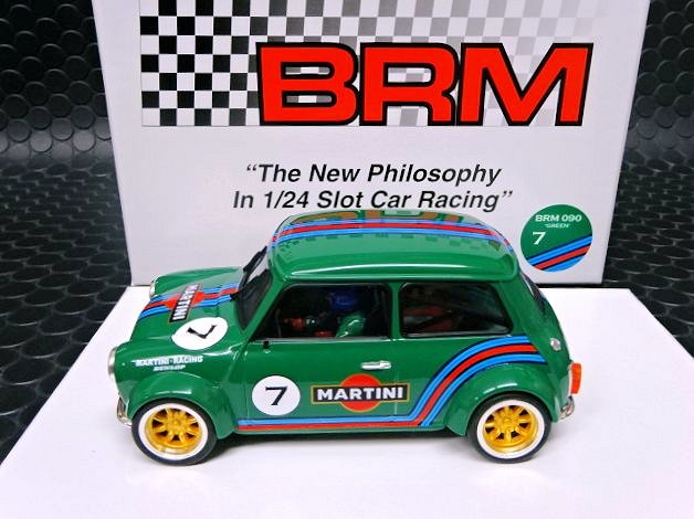 BRM 1/24 ｽﾛｯﾄｶｰ 090-V◇MINI COOPER #7 MARTINI GREEN EDITION 1/24スケールの逸品！ 1/32コースを余裕で走れるミニカーシリーズ。☆人気のグリーンの再入荷！。  | NASCAR・スロットカー・ミニカーの専門店<<サッキーズ・コレクションズ大阪>> by CAR-BOX