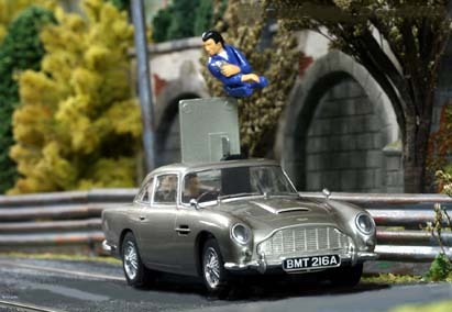 Scalextric 1/32 ｽﾛｯﾄｶｰ C3664◇ 007 James Bond “Goldfinger” Aston